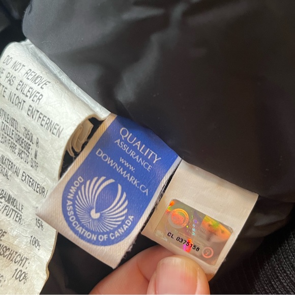 Canada Goose Bomber jacket - Picture 5 of 5